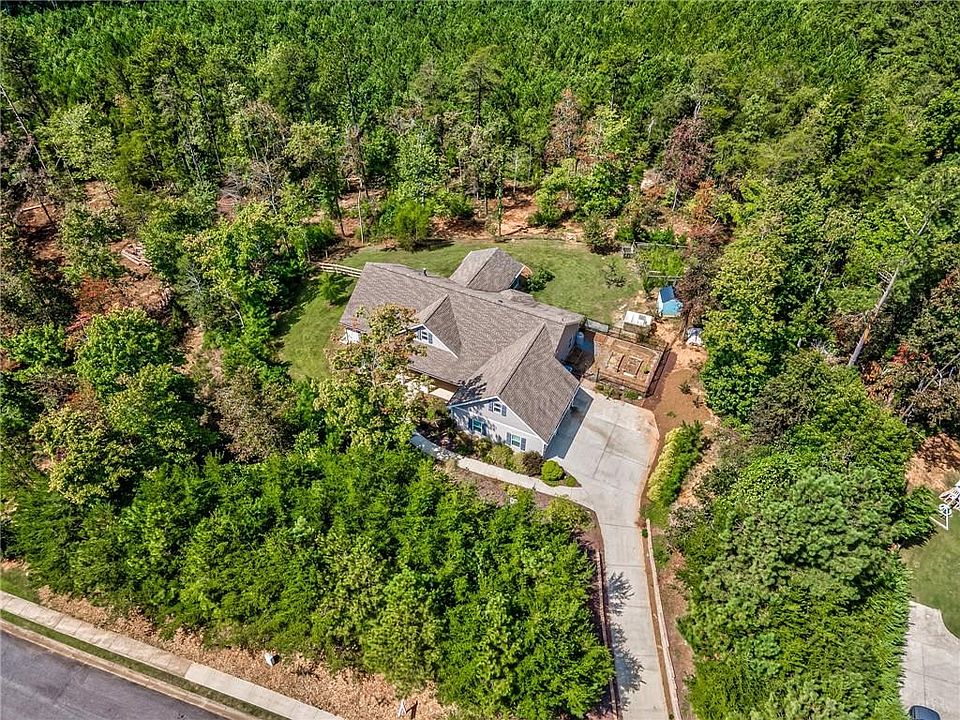 1st image of 952 Whistler Ln