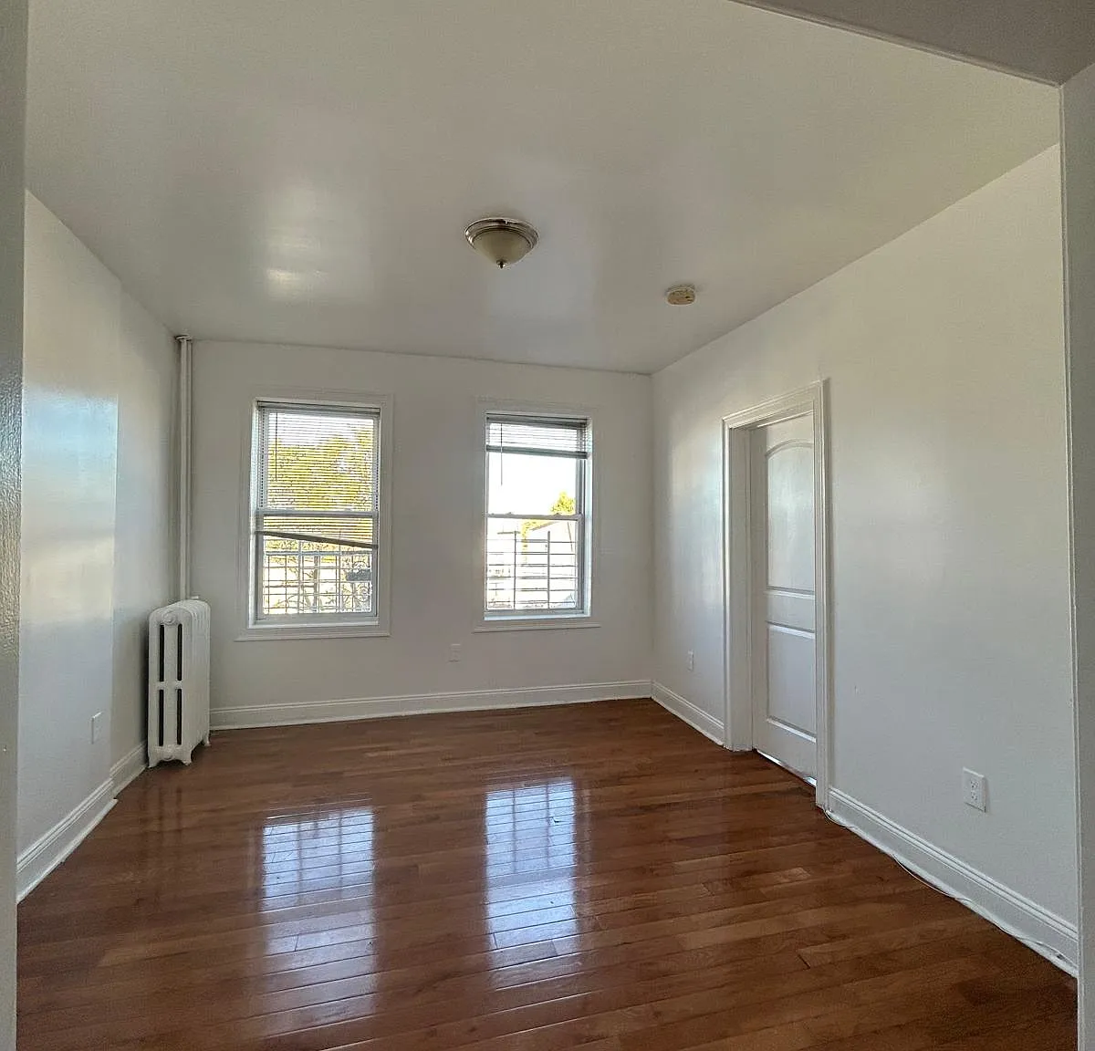 2 bed, 800 sqft, $2,000 — Photo 4
