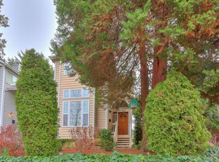 2401 N 65th St, Seattle, WA 98103