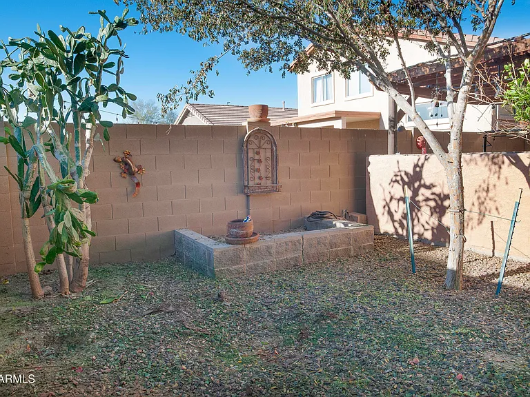 42275 W Calle St — Photo 21