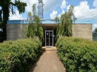 305 E Washington St, Greenwood, MS 38930
