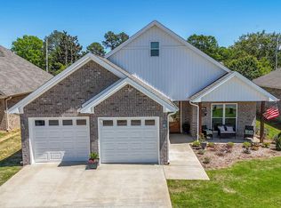 252 Camelot Way, Florence, AL 35633
