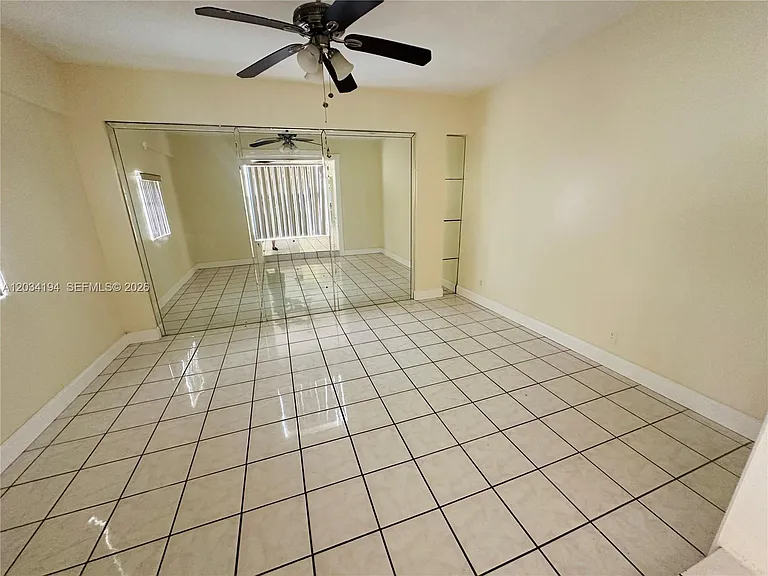 1215 S 24th Ave — Photo 38