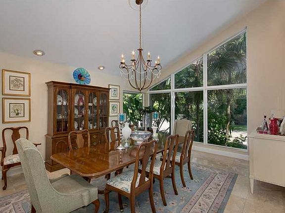 Snapper Creek Lakes Beauty