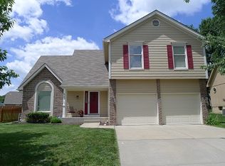 8704 N Wayne Ave, Kansas City, MO 64155