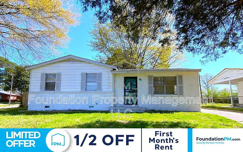 3 bed, 1.0 bath, 981 sqft, $950 — Photo 1