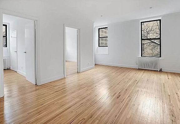 3rd image of 401 W 45th St APT 2C
