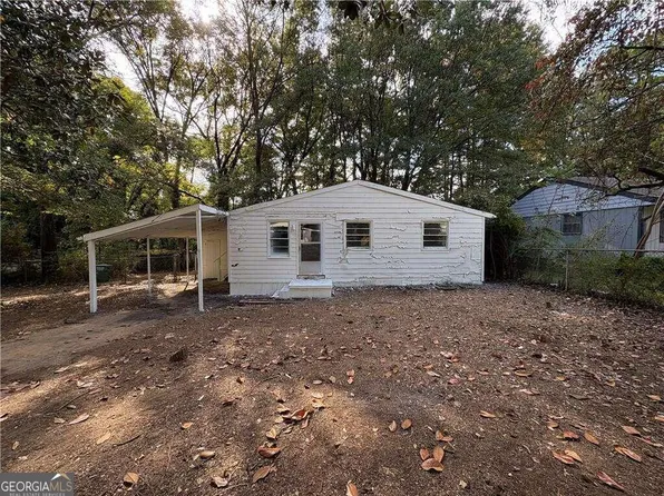 131 Lake Dr, Doraville, GA 30340