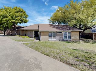 5 Hill Ct, Trophy Club, TX 76262