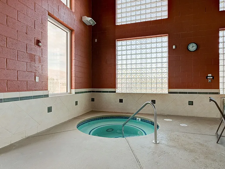 7925 Fantail Dr — Photo 49