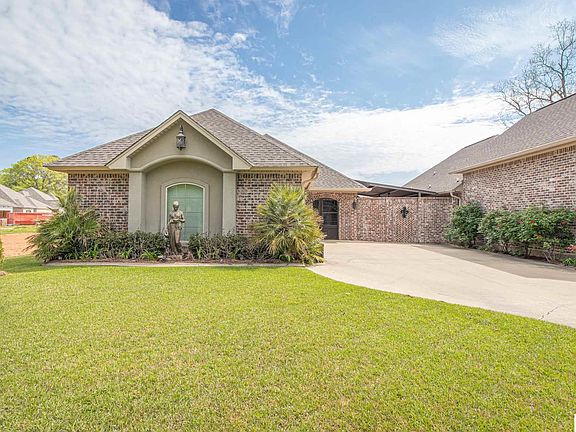 2nd image of 312 Bayou Oaks Dr