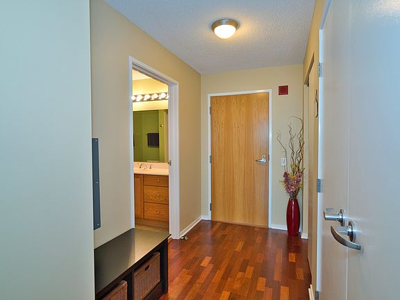 3rd image of 9655 Woods Dr Unit 1508
