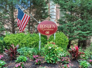 1 Edwards St APT 2A, Roslyn Heights, NY 11577