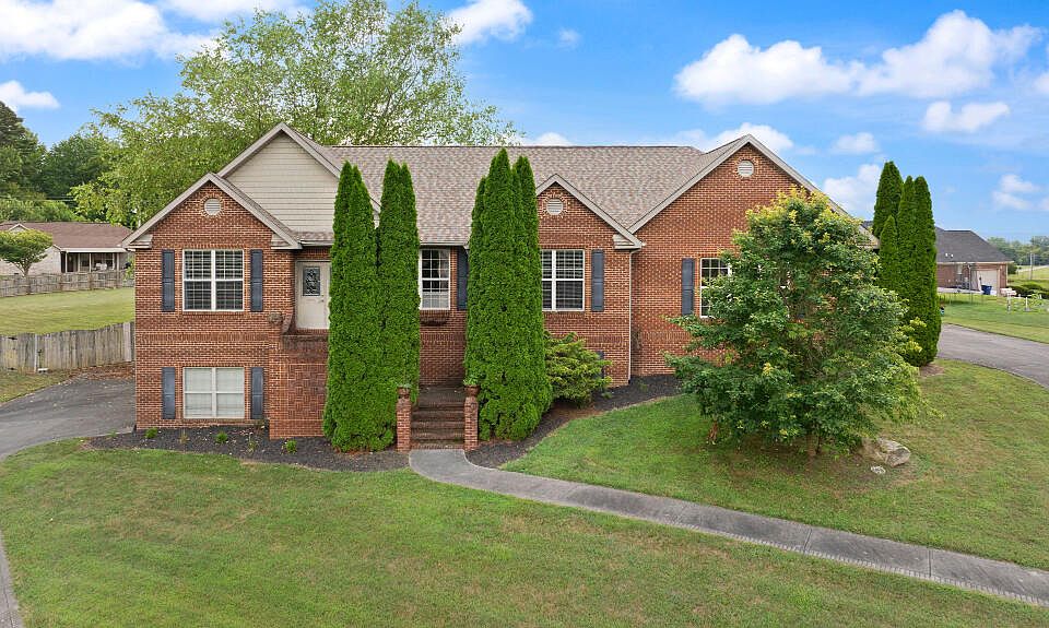 1st image of 205 Kolsons Landing Dr