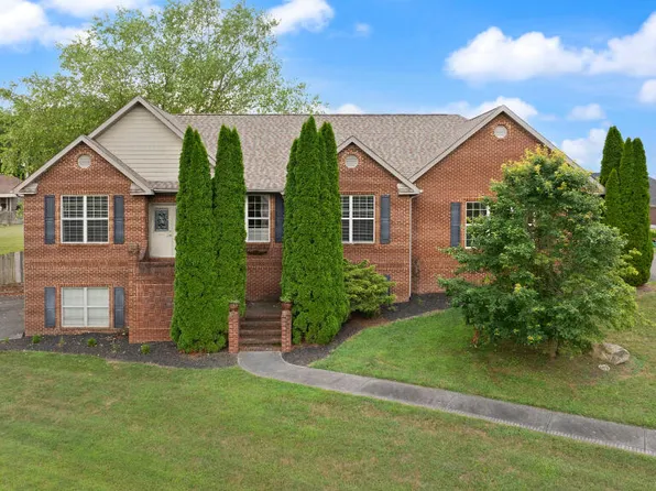 205 Kolsons Landing Dr, Somerset, KY 42503