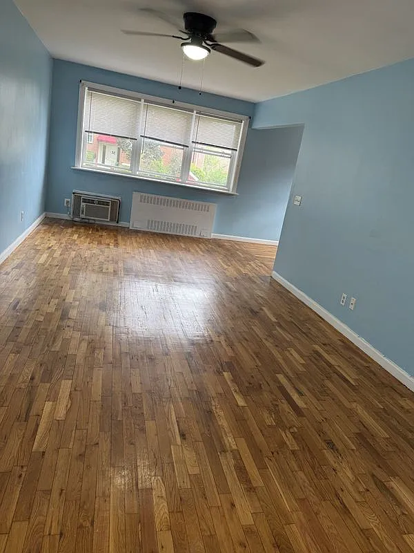 2 bed, 1.0 bath, 850 sqft, $2,400 — Photo 2