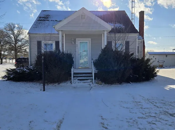 951 Walnut St, New Bavaria, OH 43548