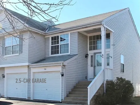 458 Gloria Ln, Oswego, IL 60543