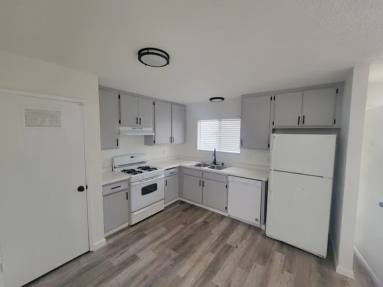 38431 5th St E — Photo 5