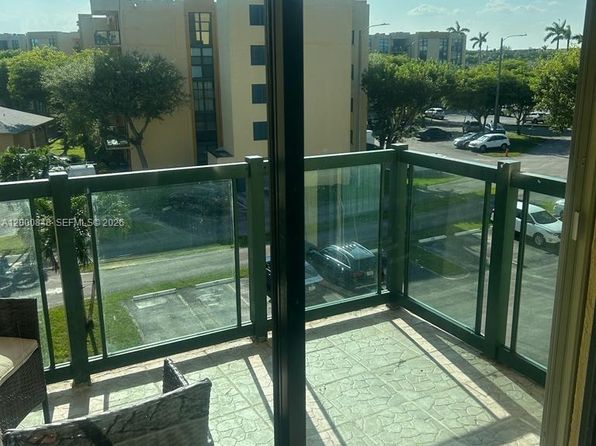 11790 SW 18th St APT 405-3