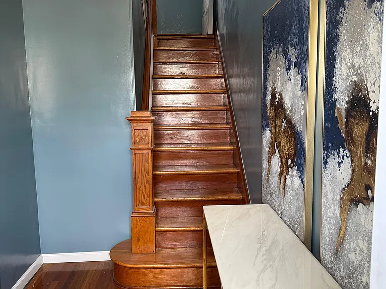 290 Roberts Ave #2 — Photo 2