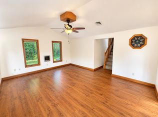 180 Carlisle Springs Rd #B, Carlisle, PA 17013