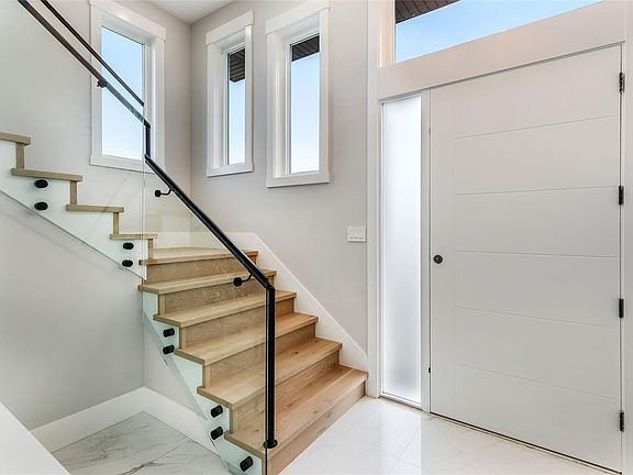 5th image of 3865 Gulfview Dr