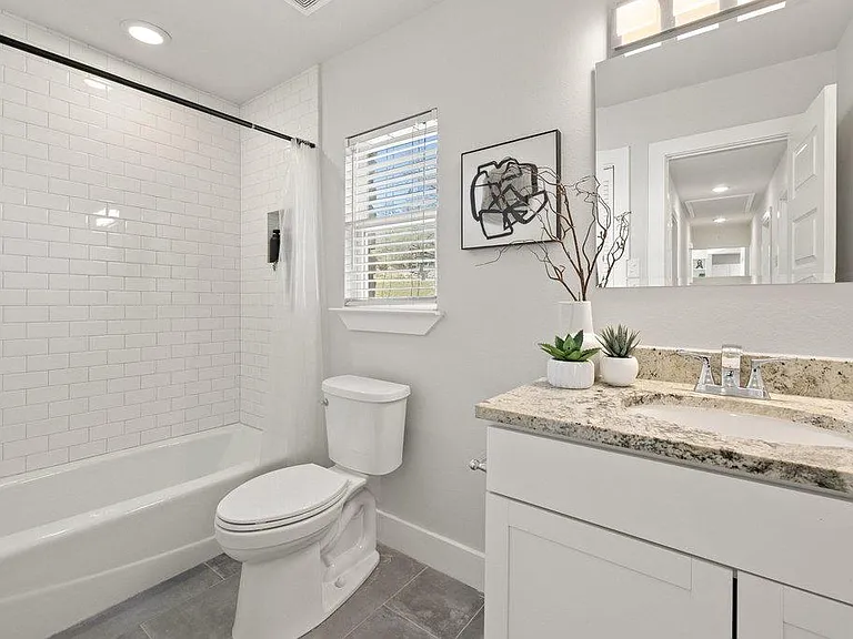 60 Augusta Dr — Photo 25