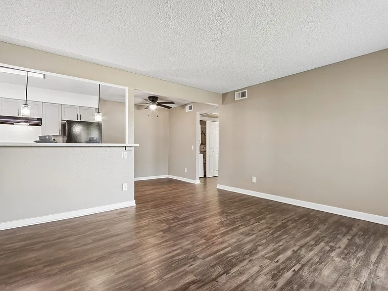 evRIA Diamond Valley — Photo 20