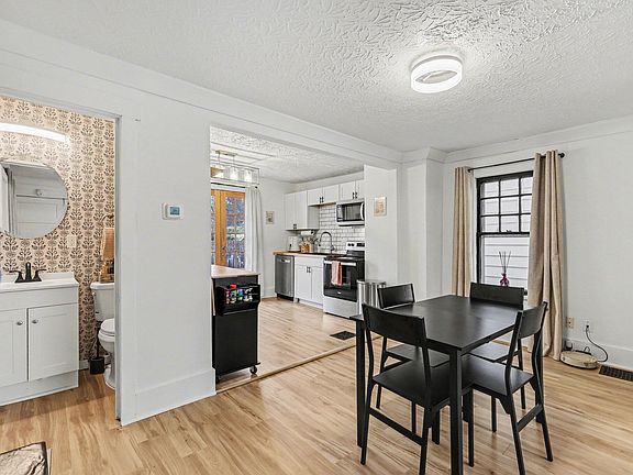 5th image of 504 Earle Ave
