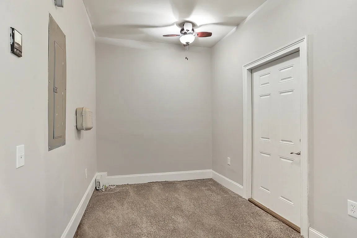 3 bed, 1633 sqft, $2,850 — Photo 4
