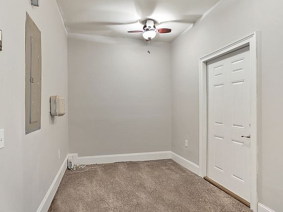 4th image of 704 Kendal Ct