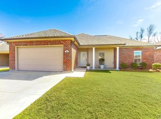 352 T Leigh Dr, Houma, LA 70364