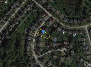 129 Summit Dr, Gilberts, IL 60136