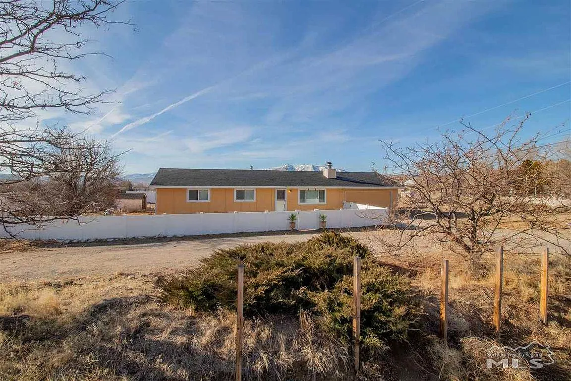 11800 Fir Dr photo 1