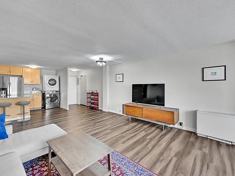 2225 Buchtel Blvd #1011 — Photo 6