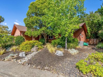 404 Parkview Drive, Healdsburg, CA, 95448