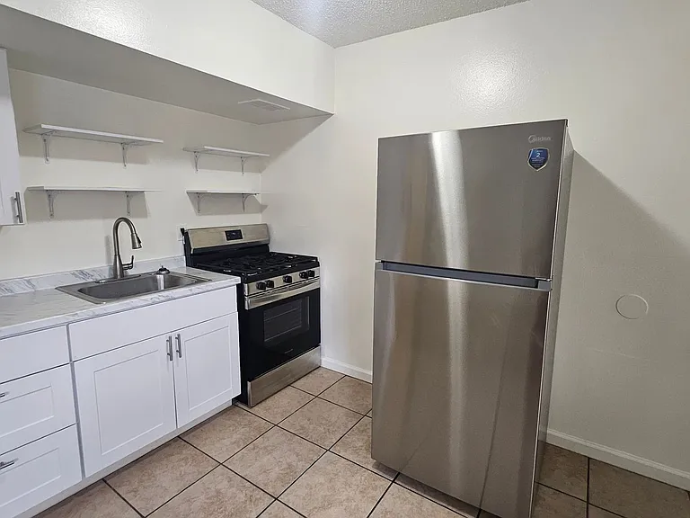1100-1108 Arizona St SE — Photo 17