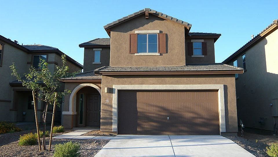 1st image of 646 W Calle Capotasto