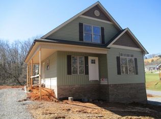 929 Walton Dr, Kingsport, TN 37663