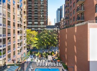 1130 N Dearborn St #01-2105, Chicago, IL 60610