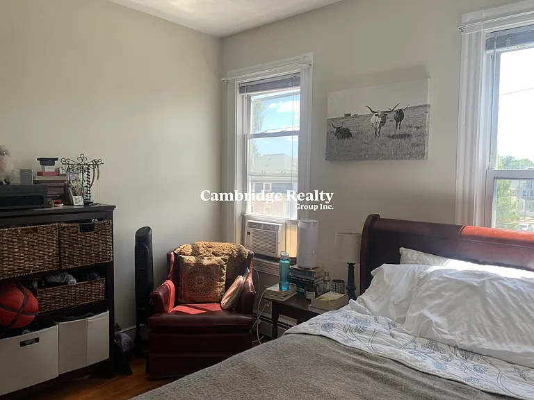 69 Newton St #2L — Photo 8