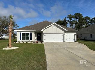 490 Shepard St, Gulf Shores, AL 36542