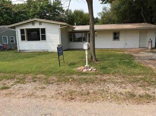 104 Opal Rd, Abilene, KS 67410