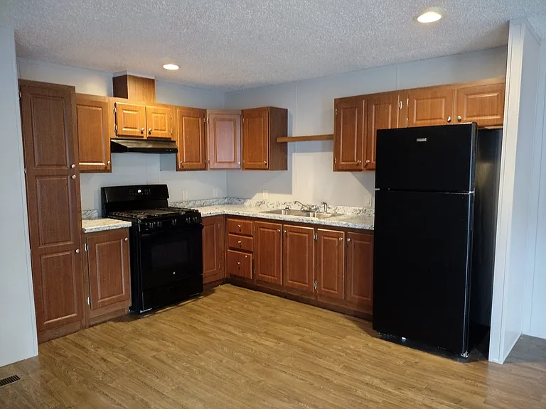 135 Pine Blf — Photo 3