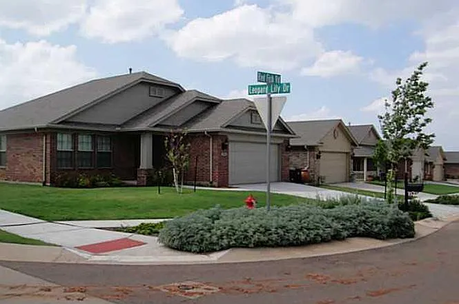 2700 Red Fish Rd — Photo 2