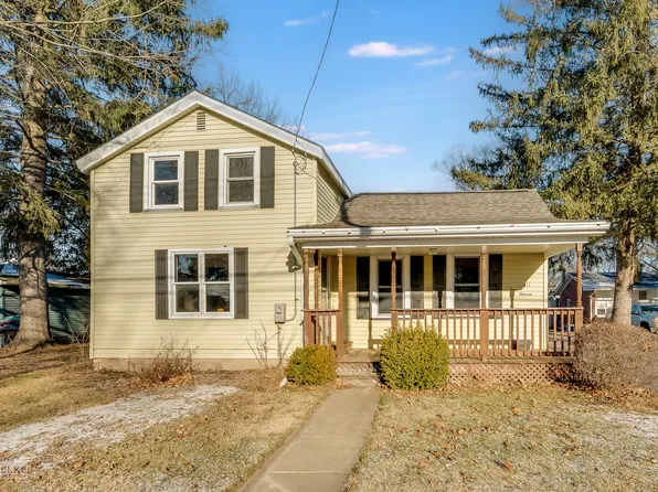 411 E North St, Plano, IL 60545