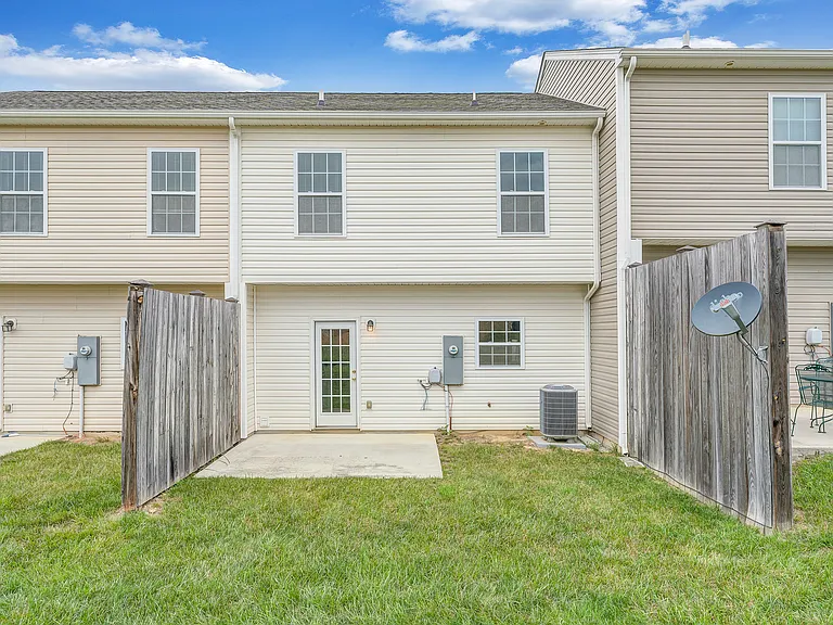 305 Lunaria Ln NW — Photo 17