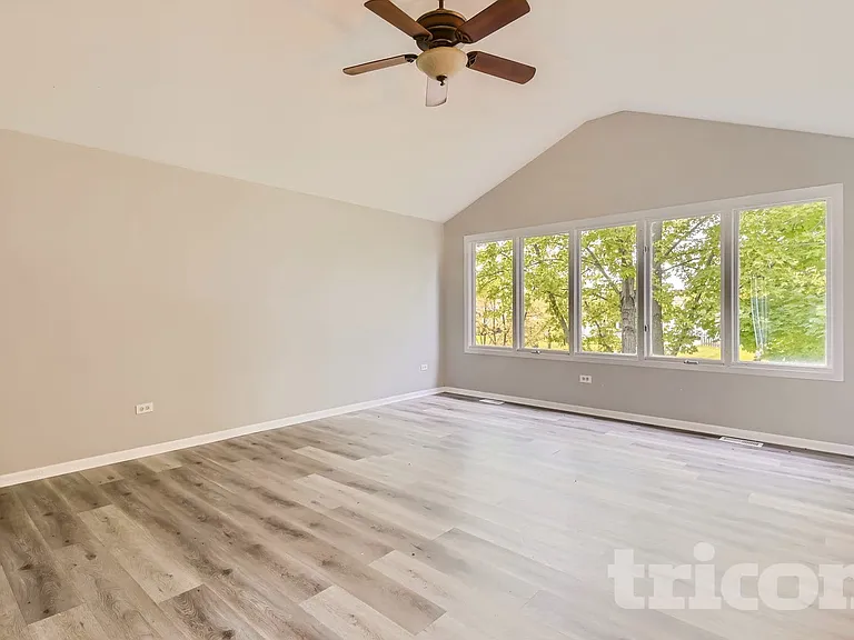 1812 Cumberland Dr — Photo 5