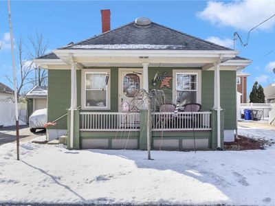 355 Evergreen St, Pawtucket, RI, 02861